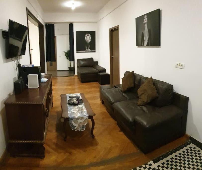 Old Town Bliss Apartamento Bucareste Exterior foto